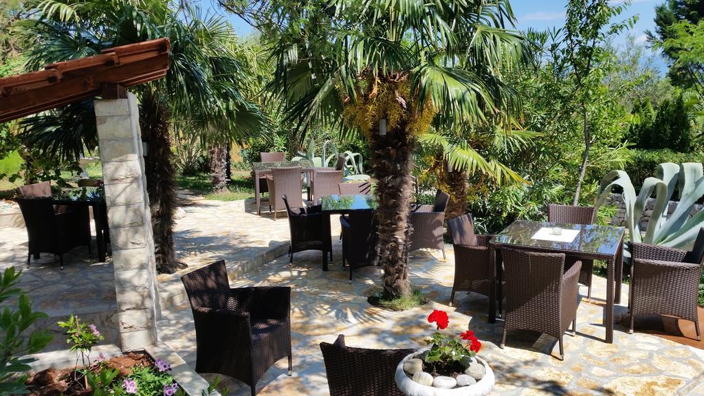 Guest House Villa Marlis Malinska Kültér fotó