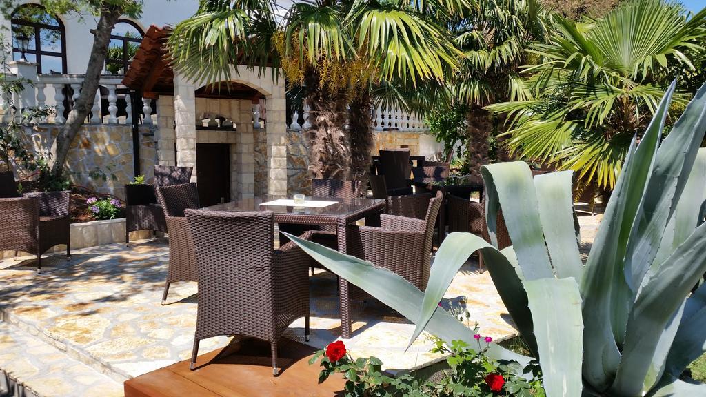 Guest House Villa Marlis Malinska Kültér fotó